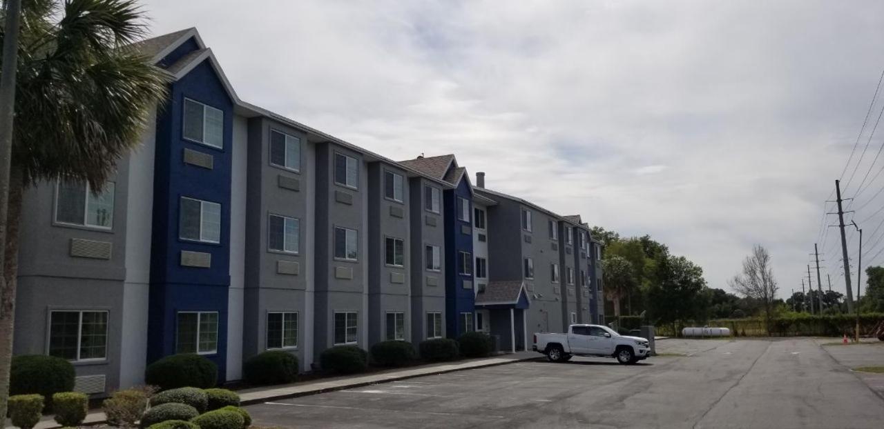 Microtel Inn & Suites By Wyndham Bushnell Ngoại thất bức ảnh